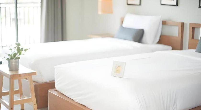 Yellow Moon Hotel Pattaya