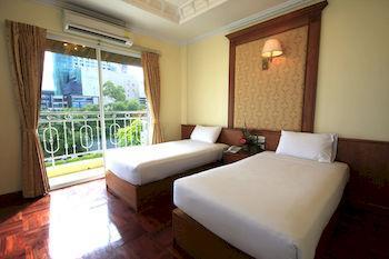 Imperial Apartment *