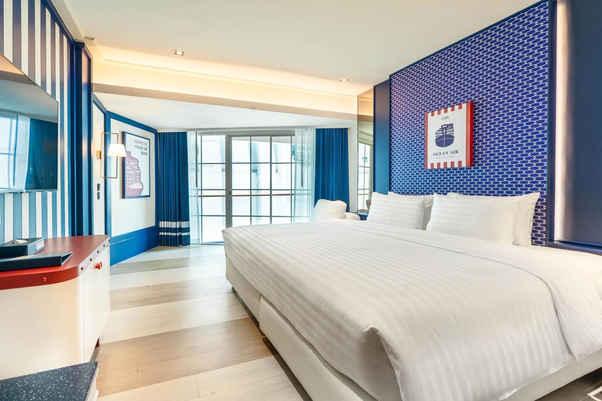 The Cruise Hotel