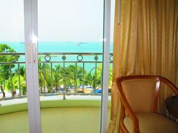 Imperial Apartment *