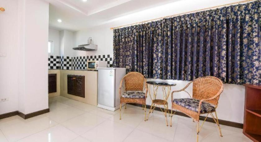 โรงแรม Oyo 438 24