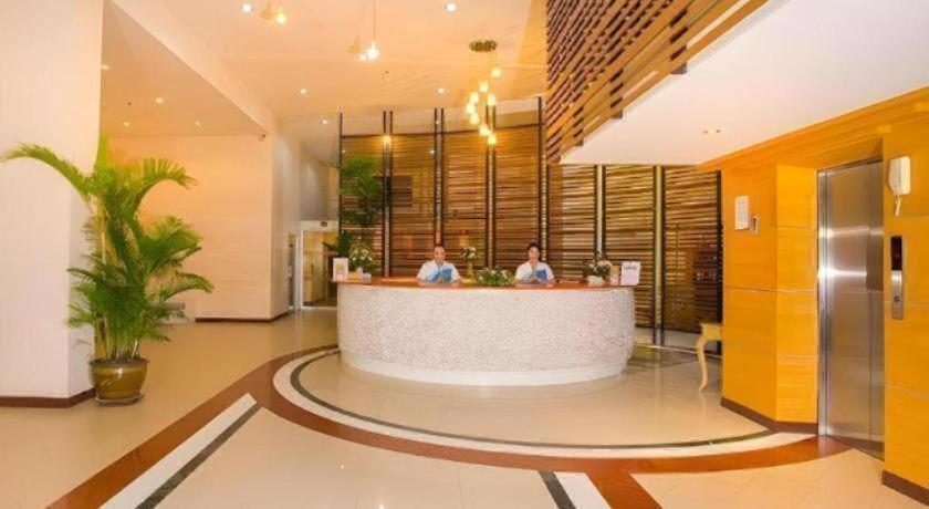 Eastiny Plaza Hotel