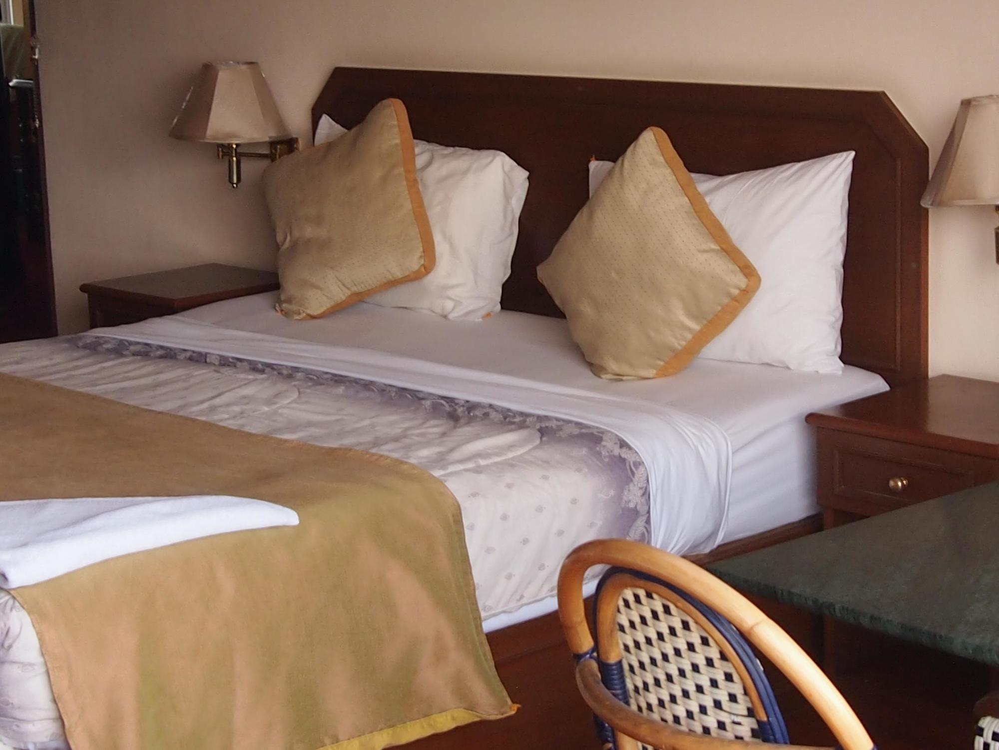 Rich Man Poor Man 2*