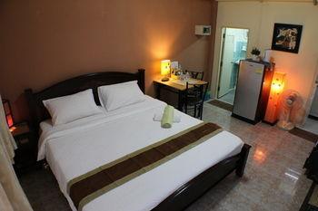 Oyo 838 Aromdee Hotel 2*