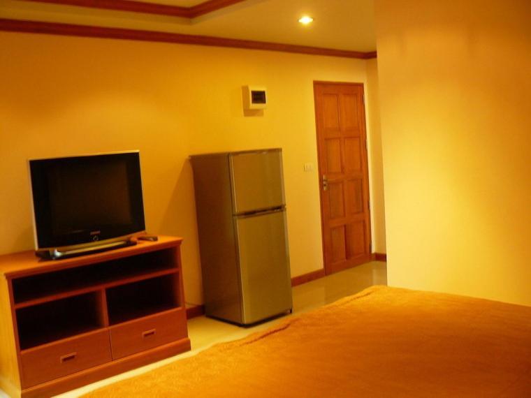 Rouge Service Apartment Pattaya