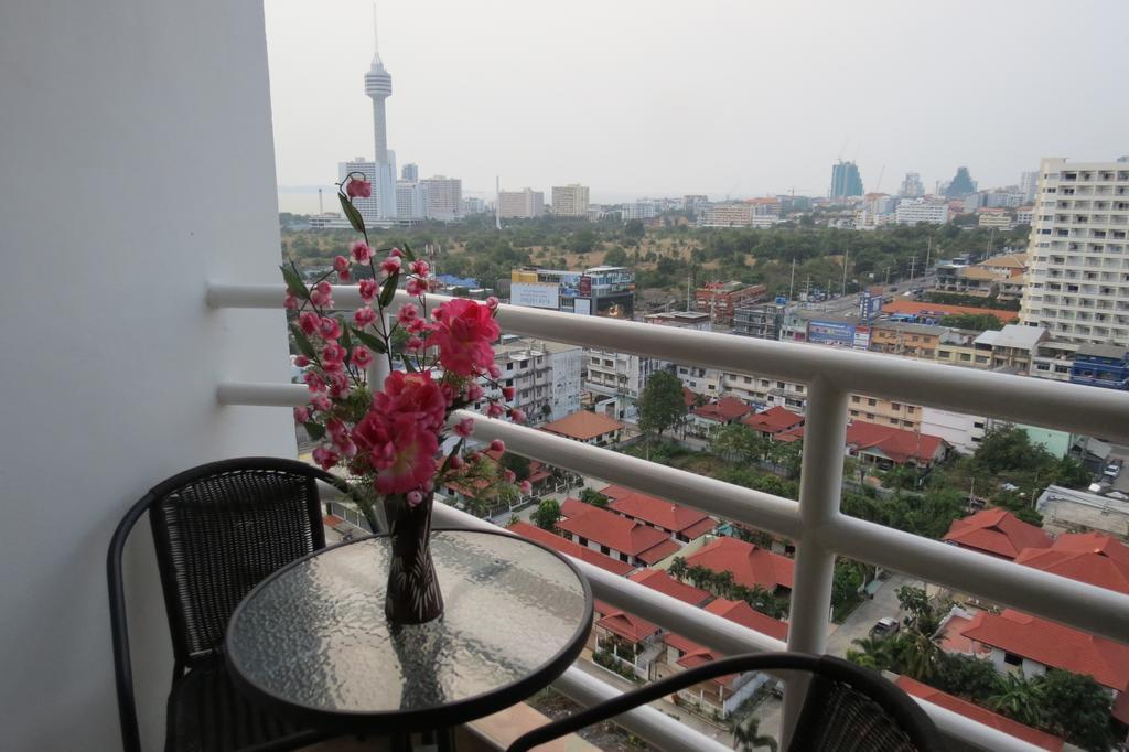 View Talay 1b Apartment *