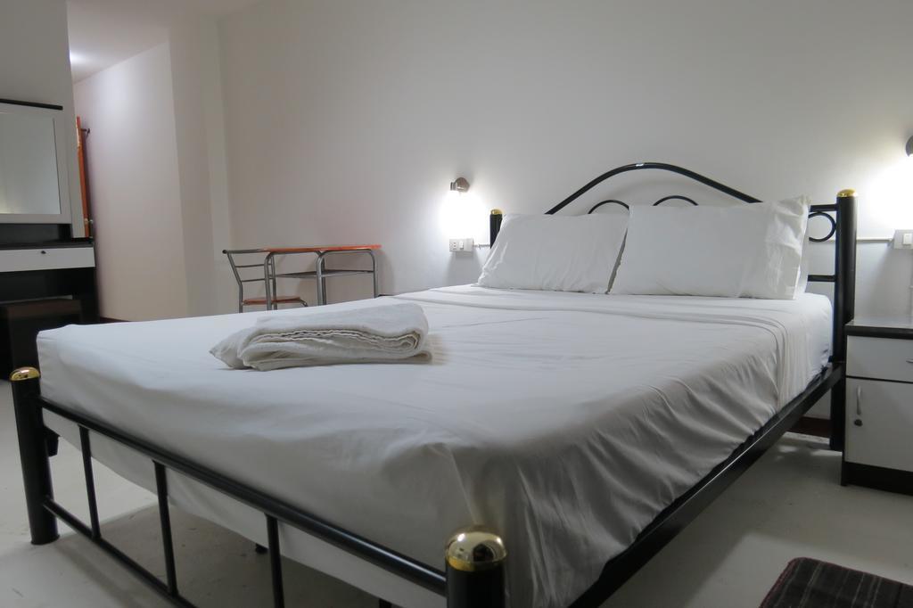 Guest house Pizza Italy Restaurant And Pattaya