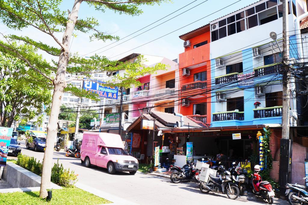 Nong 2* Pattaya