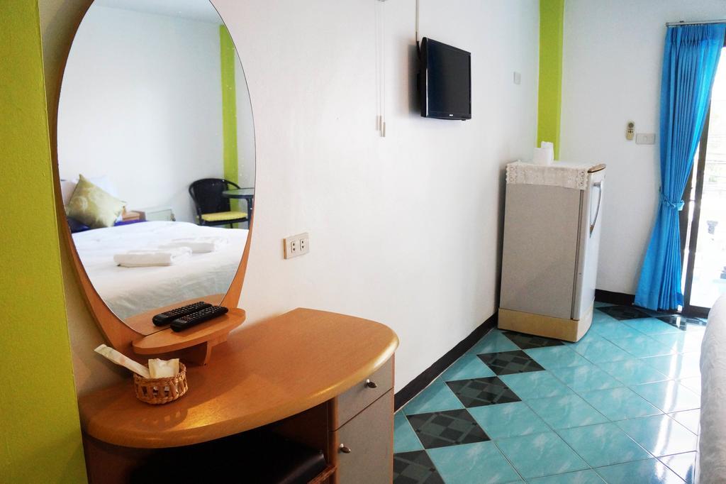 Guest house Nong 2*