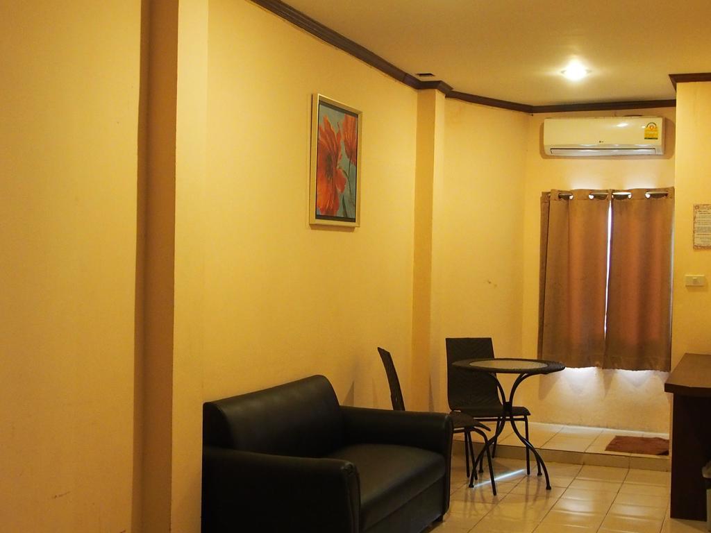 Taj Hostel *