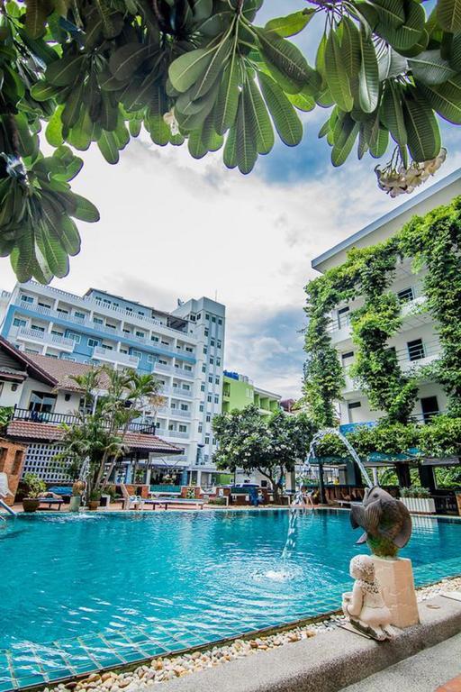Hotel Sutus Court 4 Pattaya