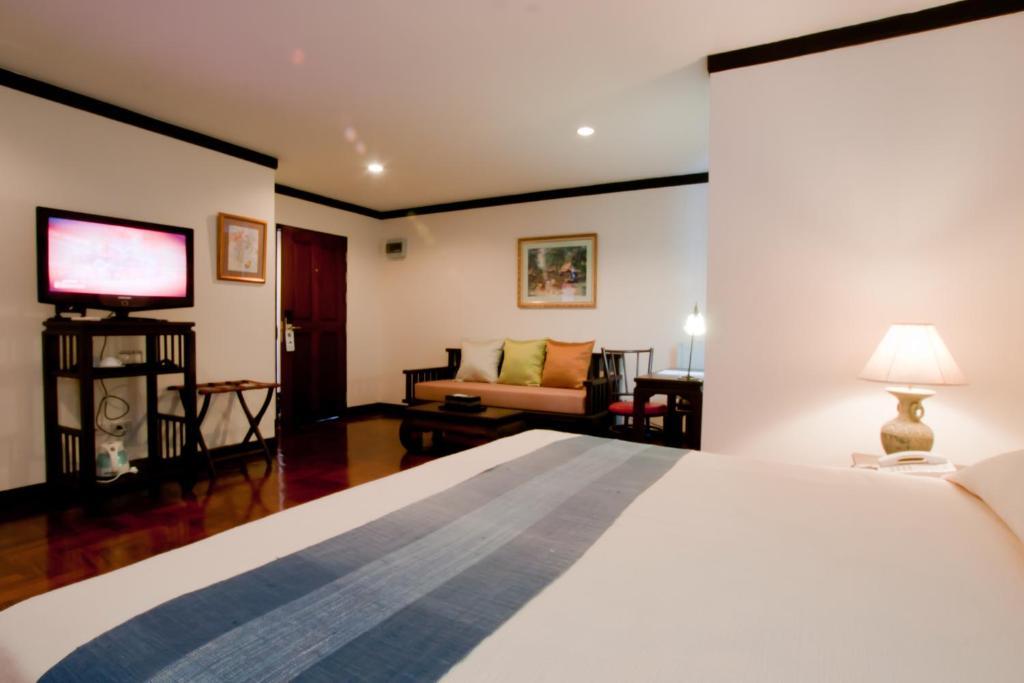 Inn Cucumber