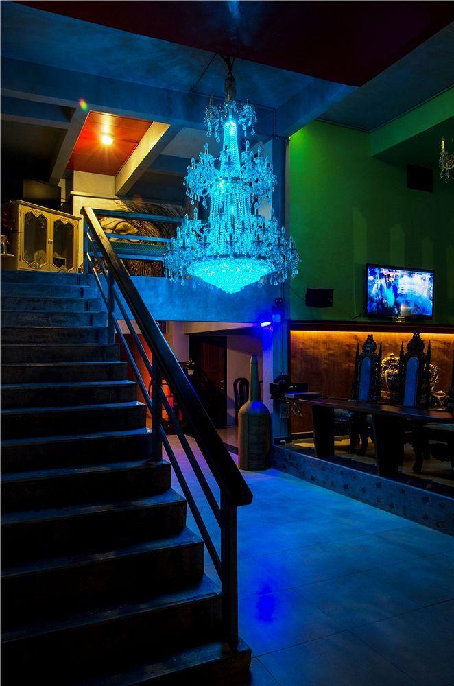 Khunsri Art Boutique