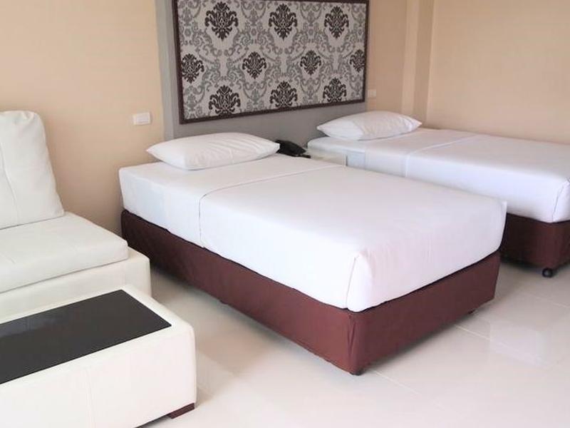 Hotel Dynasty