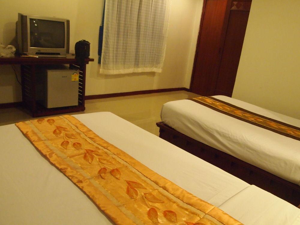 Deeden โรงแรม