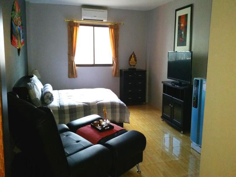 Nemos And Massage Guest house 2*