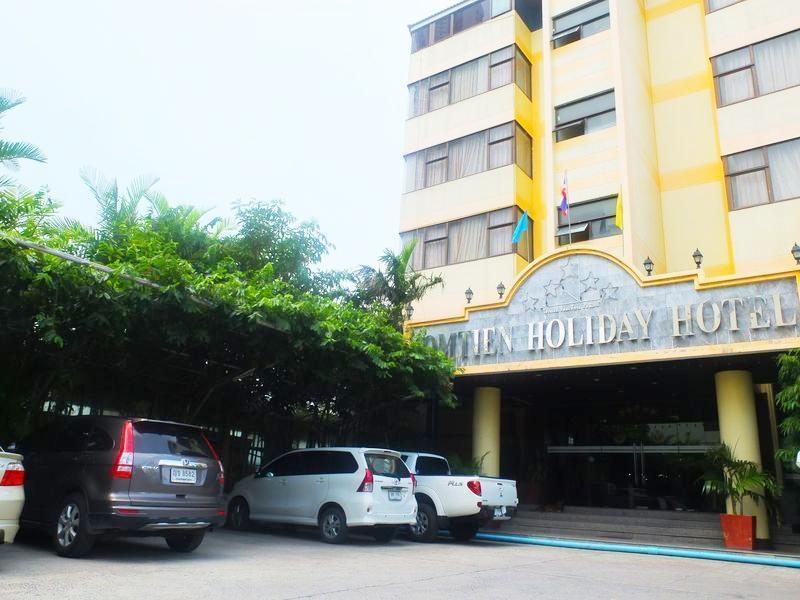 Jomtien Holiday Hotel
