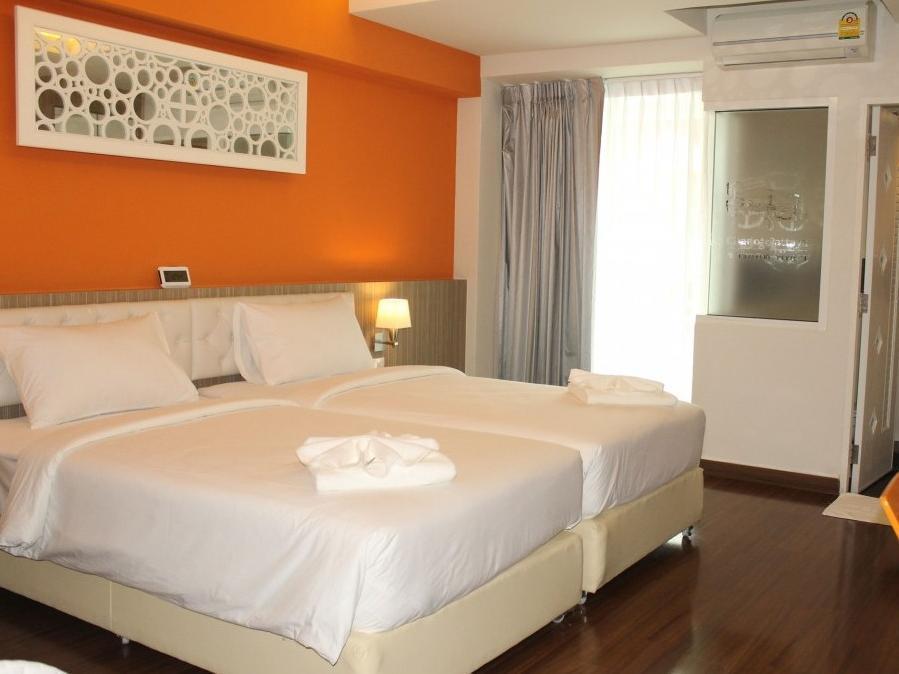 Chariot 3* Pattaya