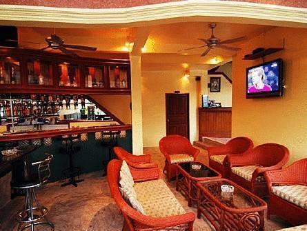 Garden Boutique Inn 3*