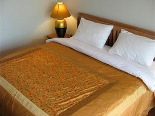 Chada Thai House Hotel