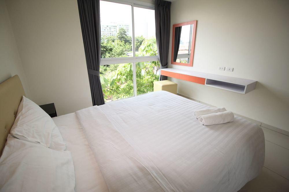 Art On The Hill By Sunny Rentals