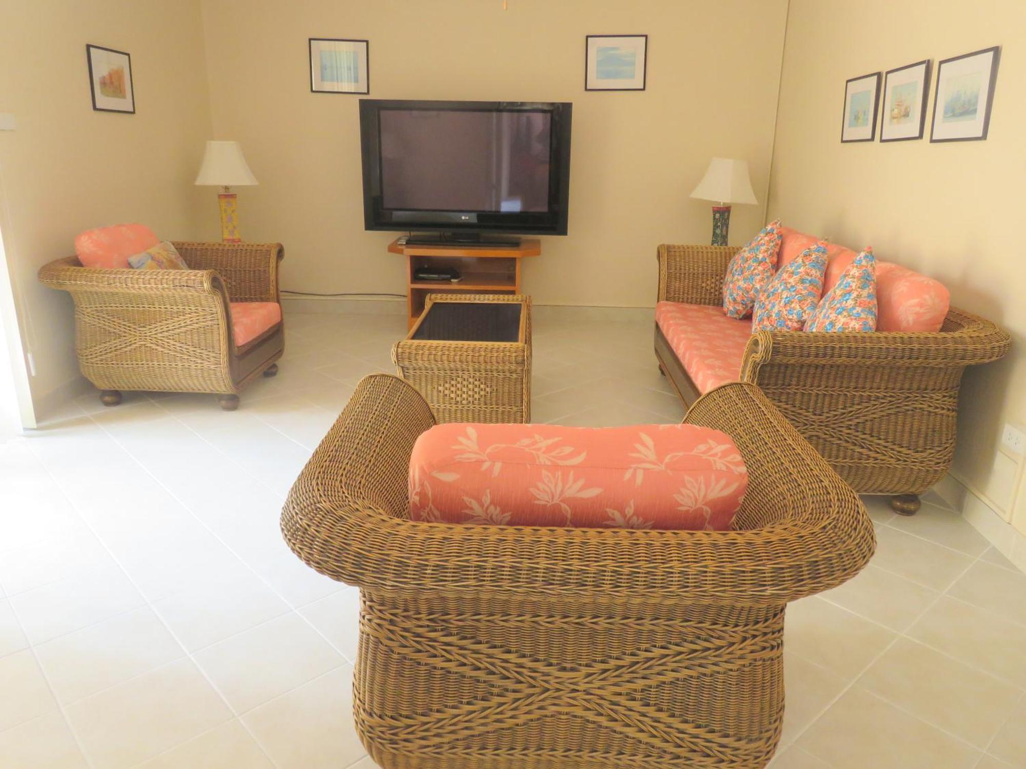 Aparthotel Butterfly Garden Boutique Residences: Luxury & With Full Amenities