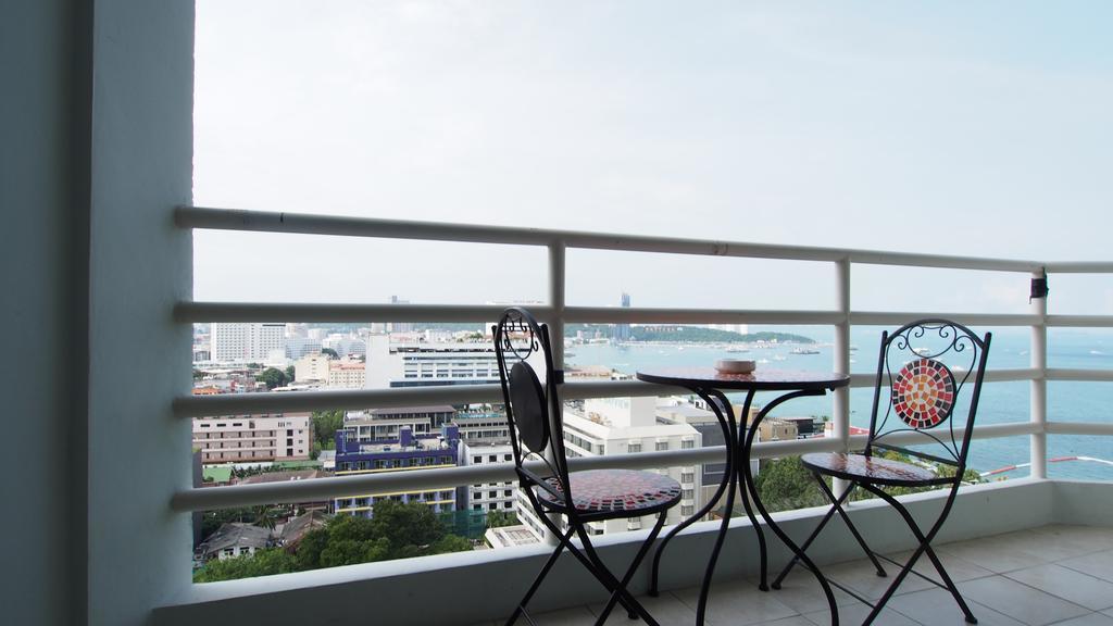 Apartment View Talay 6 By Pat 42 *