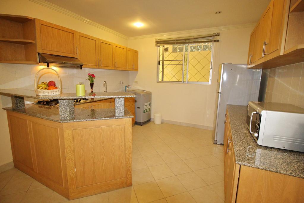 Hotel Butterfly Garden Boutique Residence: Luxury With Baths Pattaya