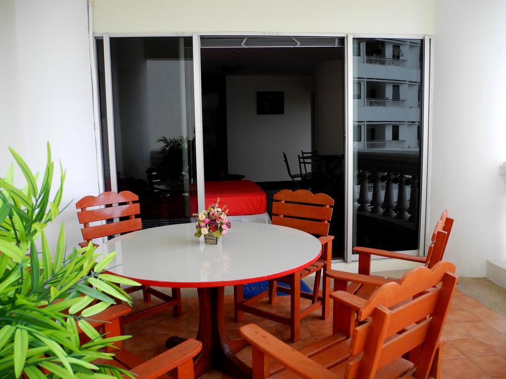 Apartment Sky Orchid Beachfront