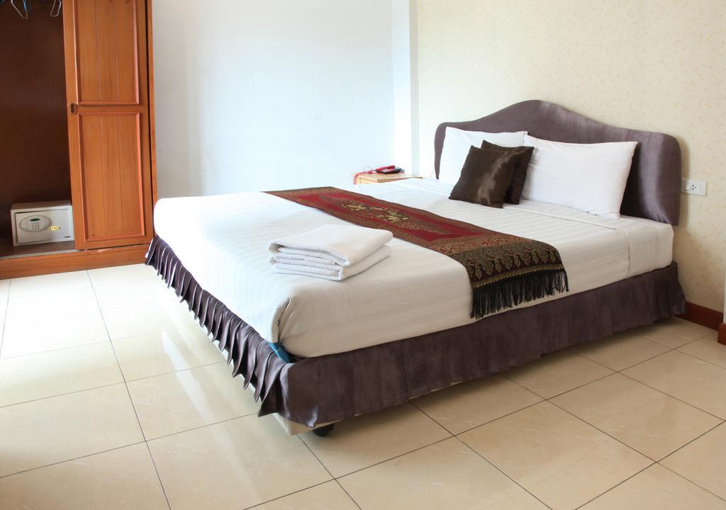 Arya Hotel 3*