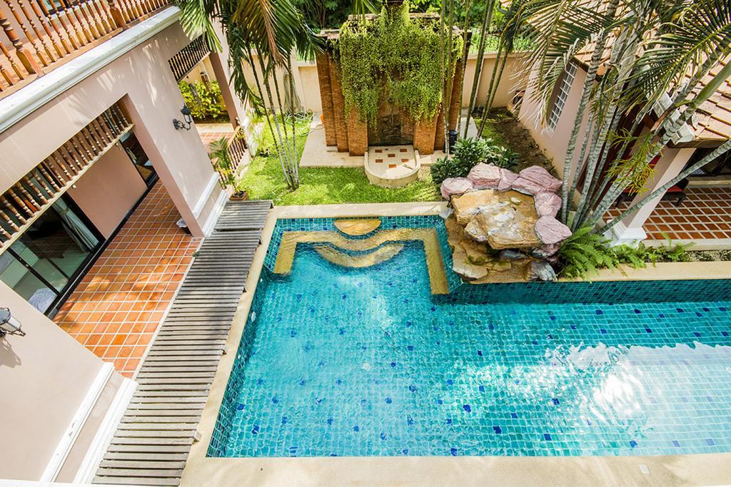 พระตำหนักวิลล่า 10 ห้องนอน พร้อมสระว่ายน้ำส่วนตัว Villa Pattaya