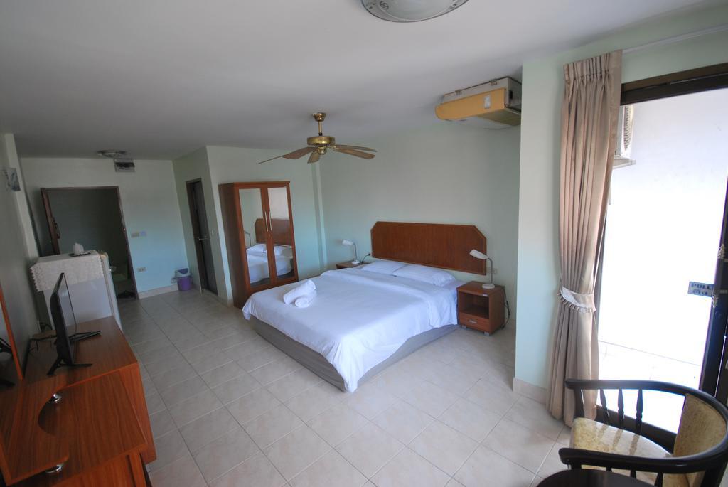 Kingfisher House & Bar Guest house Pattaya
