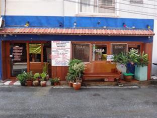 Rich Man Poor Man Hotel 2*