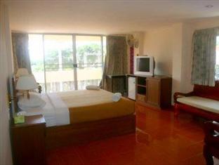 Rich Man Poor Man Hotel 2*