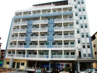 Hotel Sutus Court 1