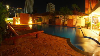 Resort Lotusland