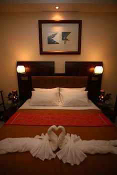 Lotusland Resort