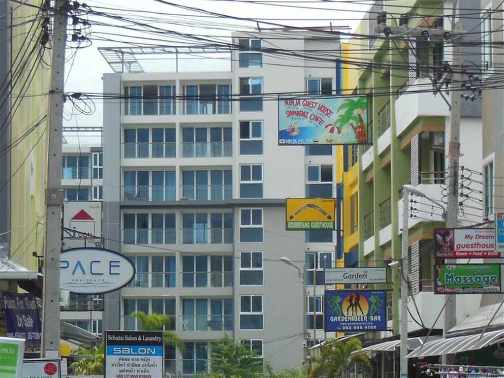 Boomerang And Bar Pattaya