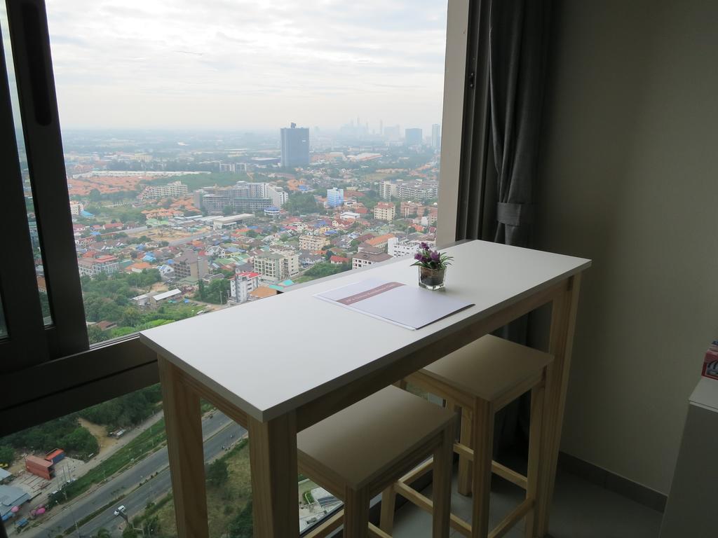 Apartment Jp's Unixx Club Pattaya