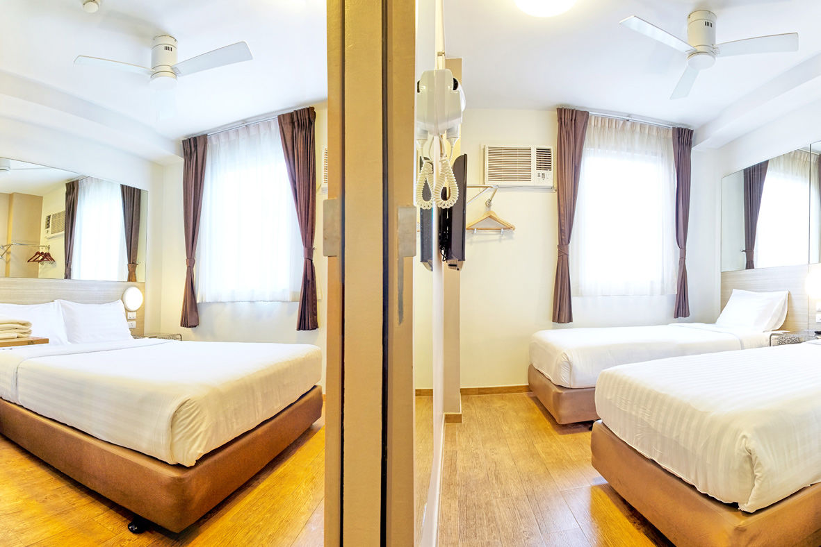 Red Planet Sha Extra Hotel