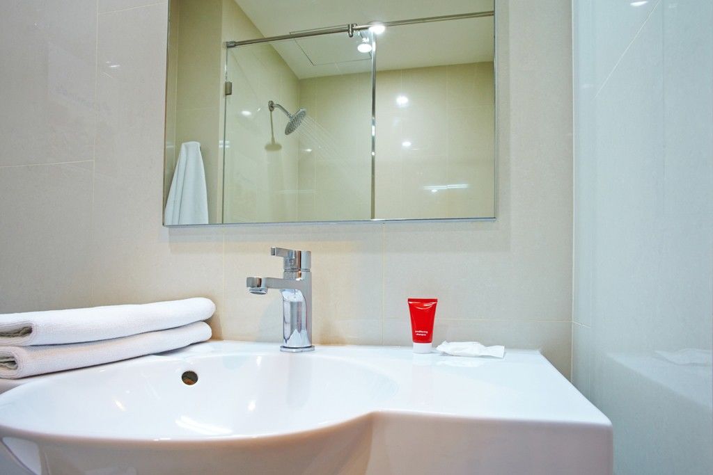 Red Planet Sha Extra Hotel