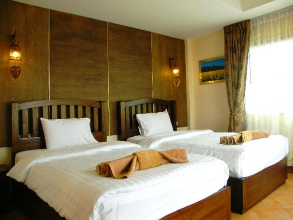 Penginapan The Red Balcony 2*