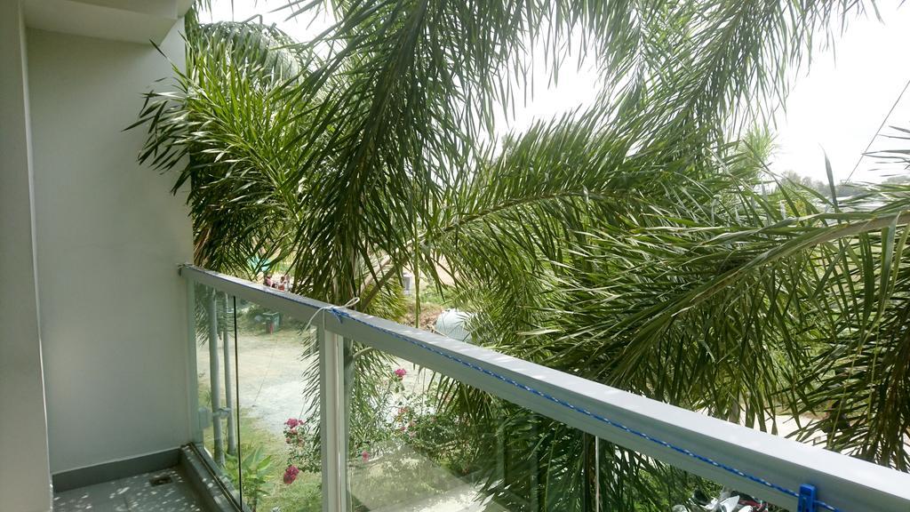 Club Royal Condominium *