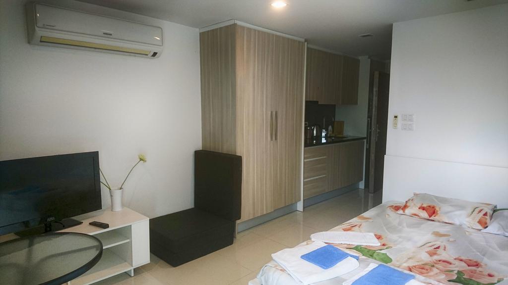 Apartment Club Royal Condominium
