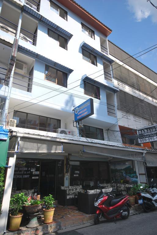 Kingfisher House & Bar Guest house