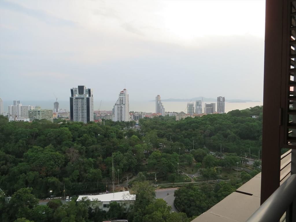 Apartment Jp's Unixx Club Pattaya
