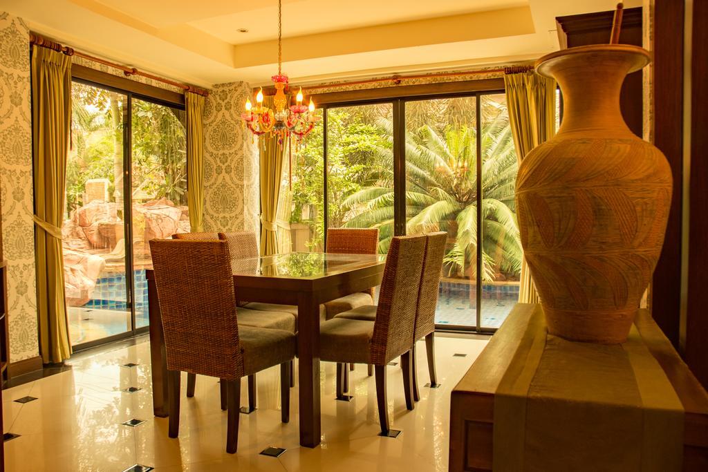Villa Natcha Pool