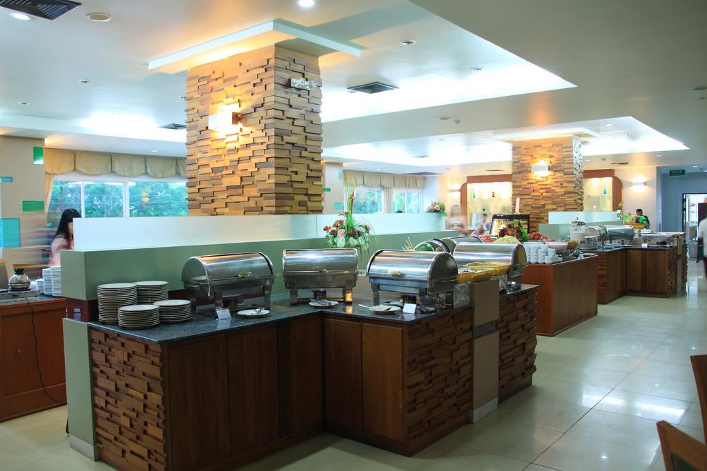 Hotel Sea Breeze Jomtien