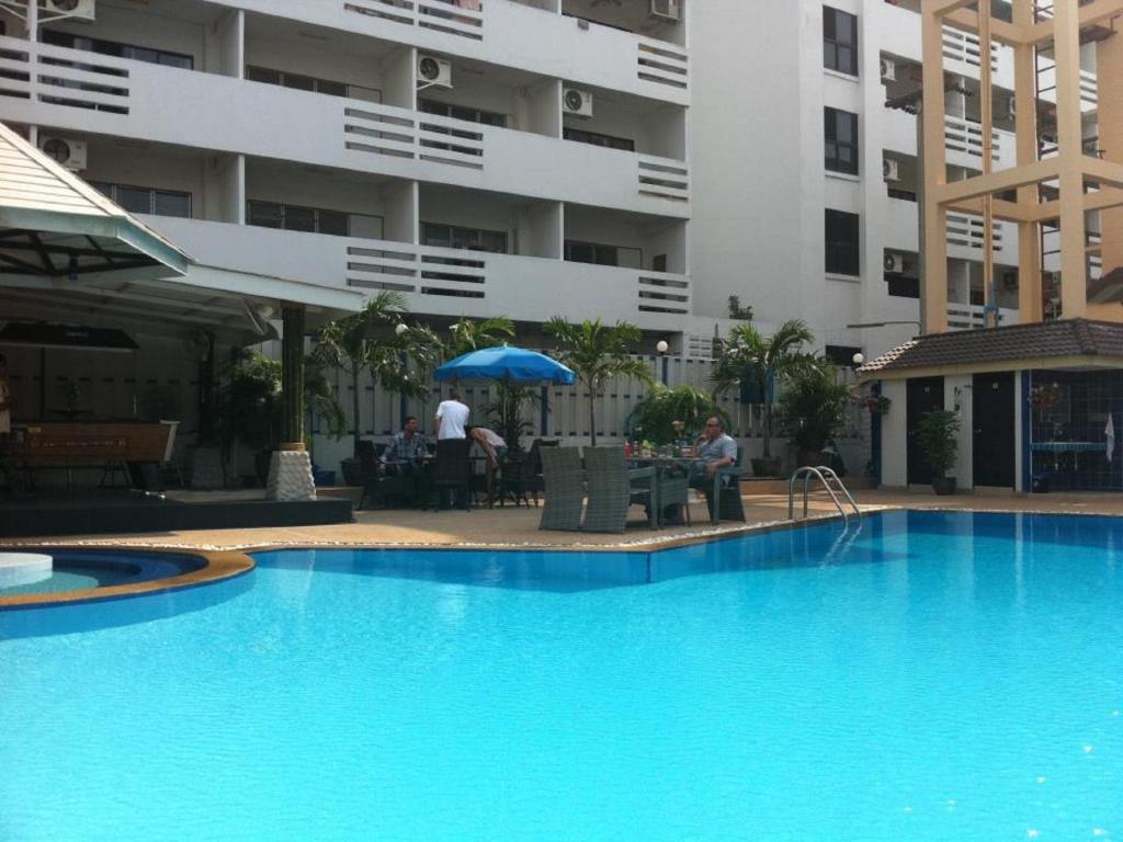 Marina โรงแรม