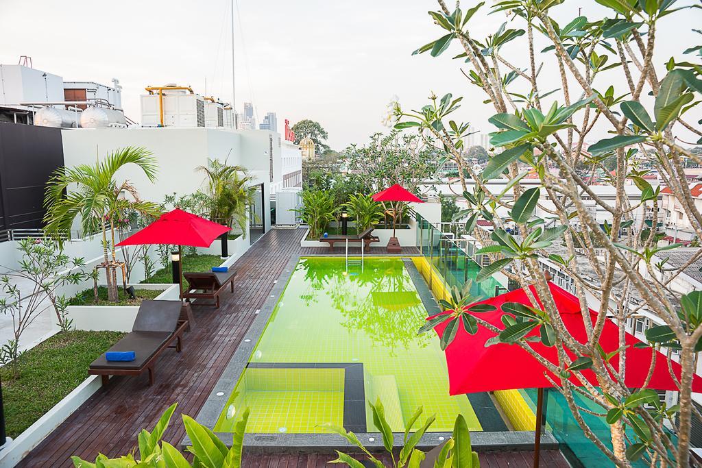 Sunshine Hip Hotel 4*